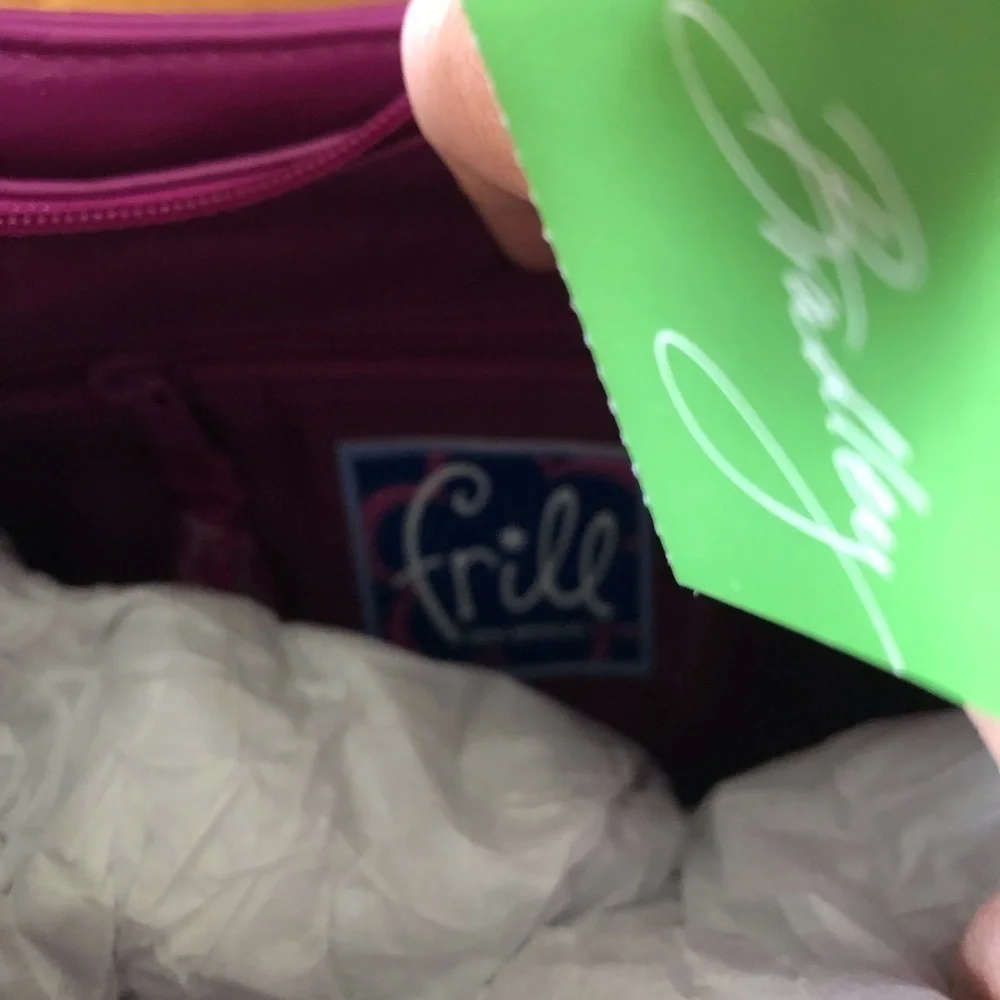 Vera Bradley Hotsy Totsy Hobo in boysenberry print (tiny Flaw)